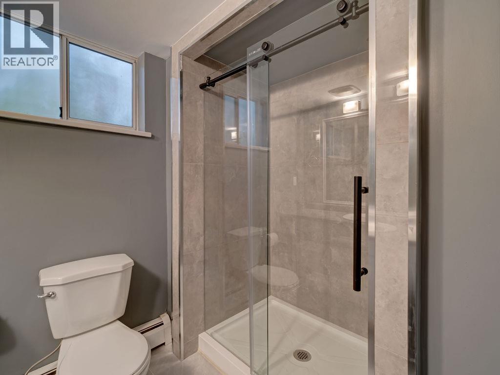 7462 Redrooffs Road, Halfmoon Bay, British Columbia  V7Z 1C3 - Photo 18 - R3061596