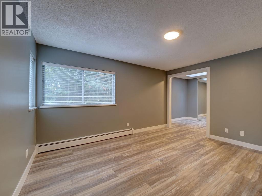 7462 Redrooffs Road, Halfmoon Bay, British Columbia  V7Z 1C3 - Photo 21 - R3061596