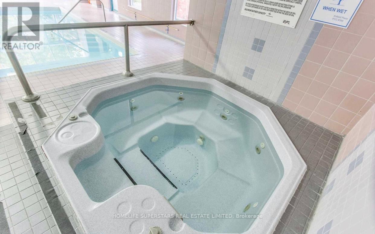 804 - 265 Enfield Place, Mississauga, Ontario  L5B 3Y6 - Photo 13 - W12474981