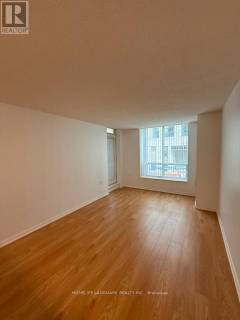 215 - 28 Olive Avenue, Toronto (Willowdale East), Ontario  M2N 7E6 - Photo 2 - C12477503