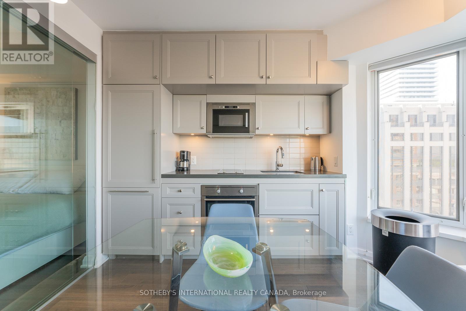 1116 - 155 Yorkville Avenue, Toronto, Ontario  M5R 0B4 - Photo 6 - C12479693