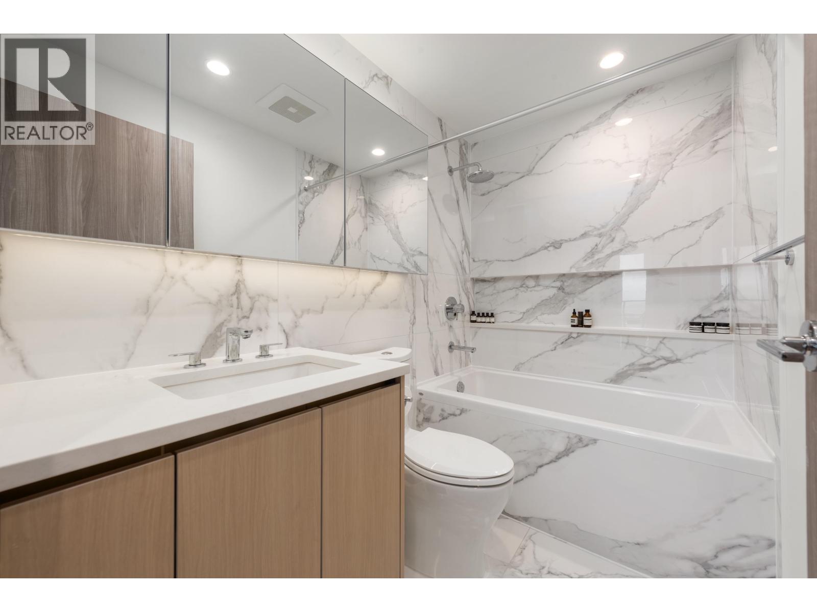 3204 4890 Lougheed Highway, Burnaby, British Columbia  V5C 0N2 - Photo 5 - R3061570