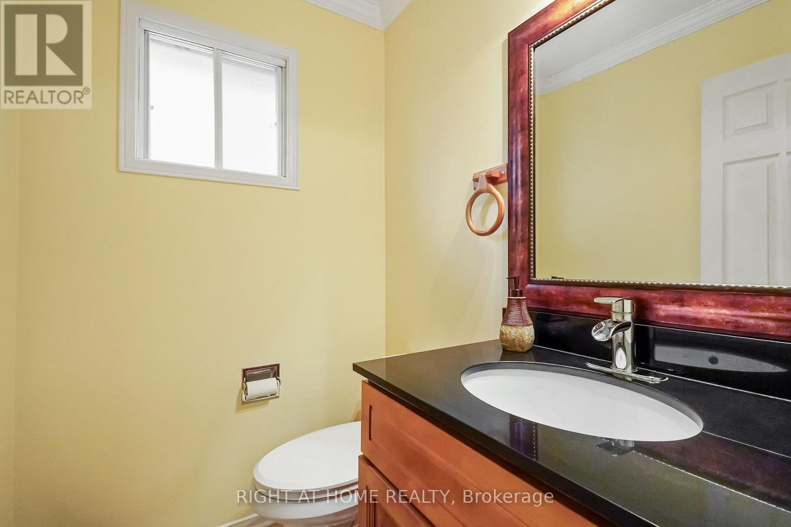 97 Brillinger Street, Richmond Hill, Ontario  L4C 8Y3 - Photo 14 - N12479696