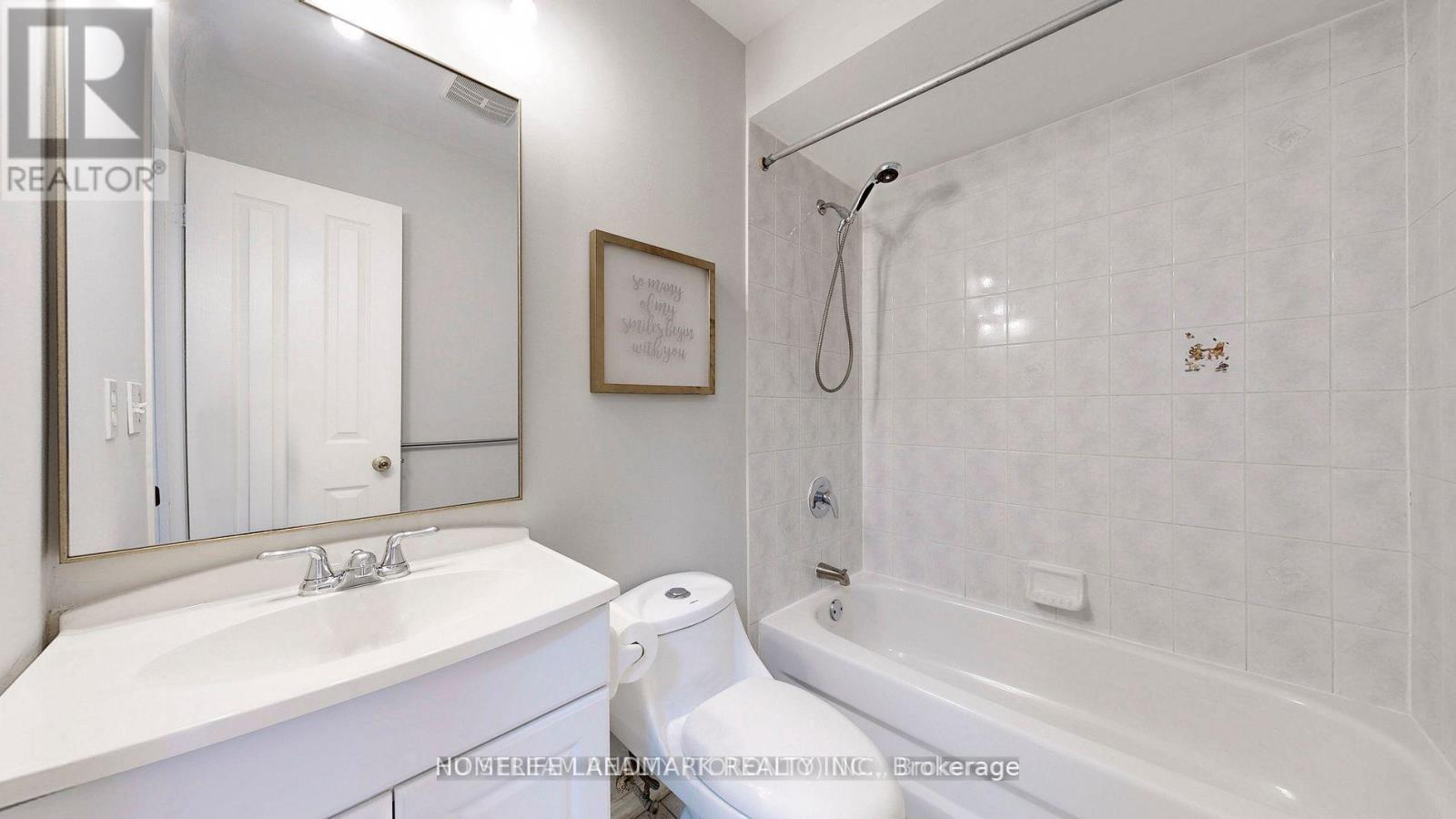41 Bur Oak Avenue, Markham, Ontario  L6C 2E4 - Photo 18 - N12479697