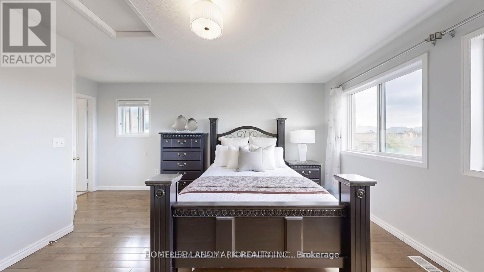 41 Bur Oak Avenue, Markham, Ontario  L6C 2E4 - Photo 20 - N12479697