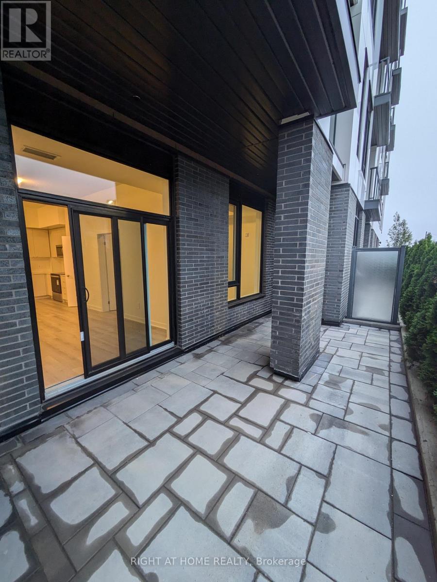 102 - 1440 CLARRIAGE COURT, Milton, Ontario
