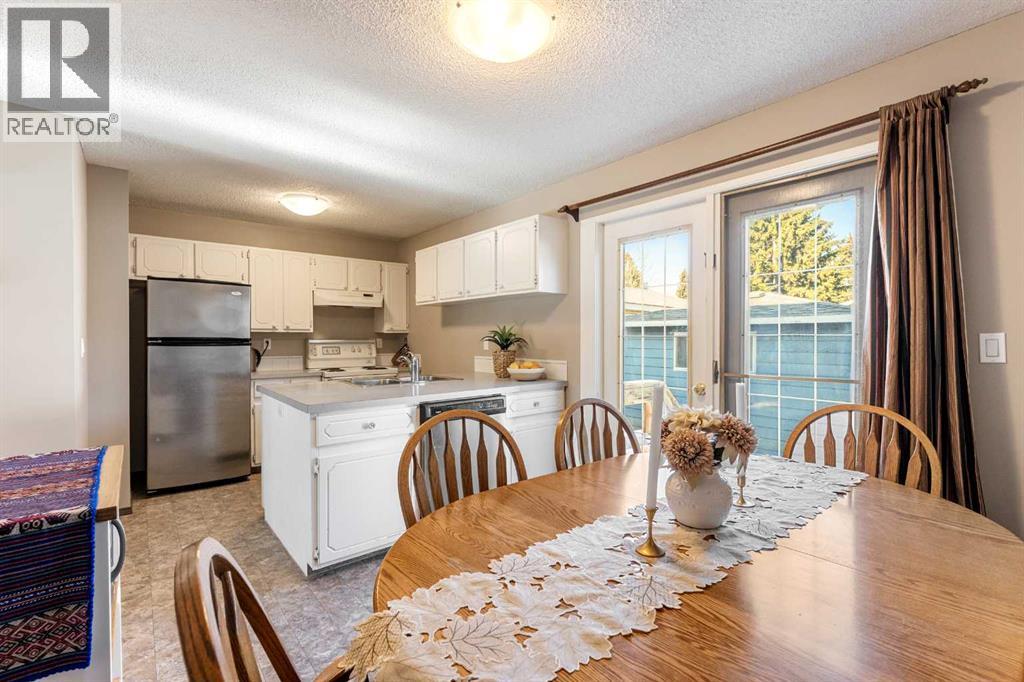 508 Queensland Place Se, Calgary, Alberta  T2J 4T3 - Photo 12 - A2264538