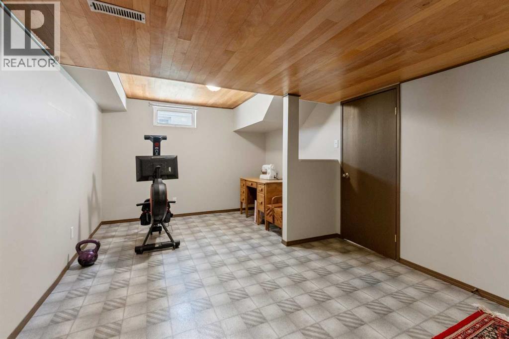 508 Queensland Place Se, Calgary, Alberta  T2J 4T3 - Photo 26 - A2264538