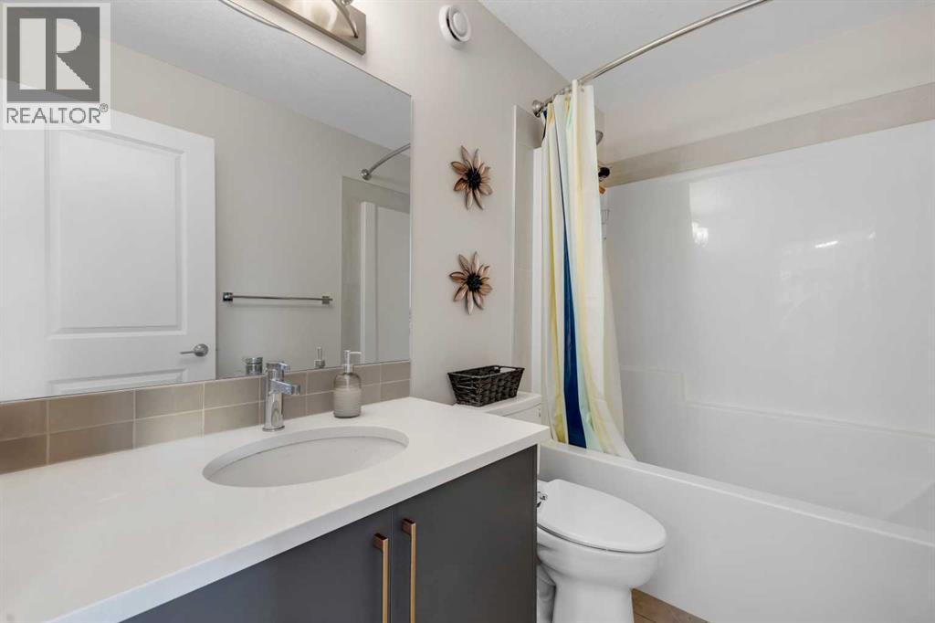 231 Lavender Manor Se, Calgary, Alberta  T3S 0G8 - Photo 17 - A2266076