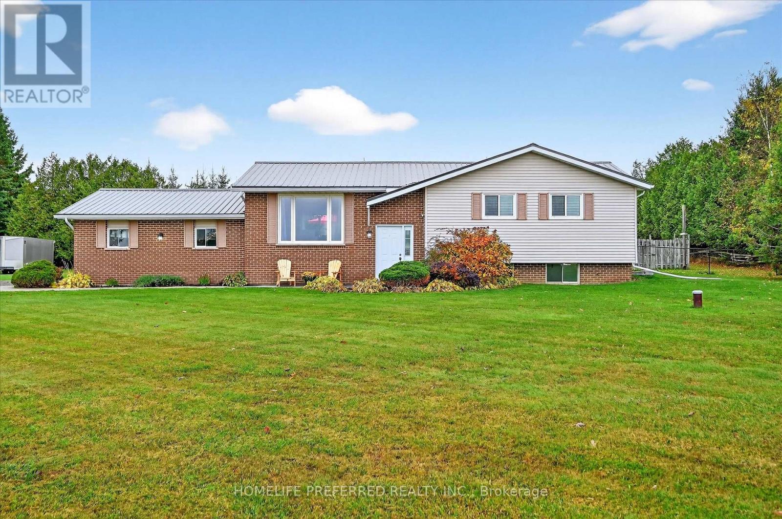 530 Centreline Road, Kawartha Lakes, Ontario  K9V 4R5 - Photo 1 - X12479712