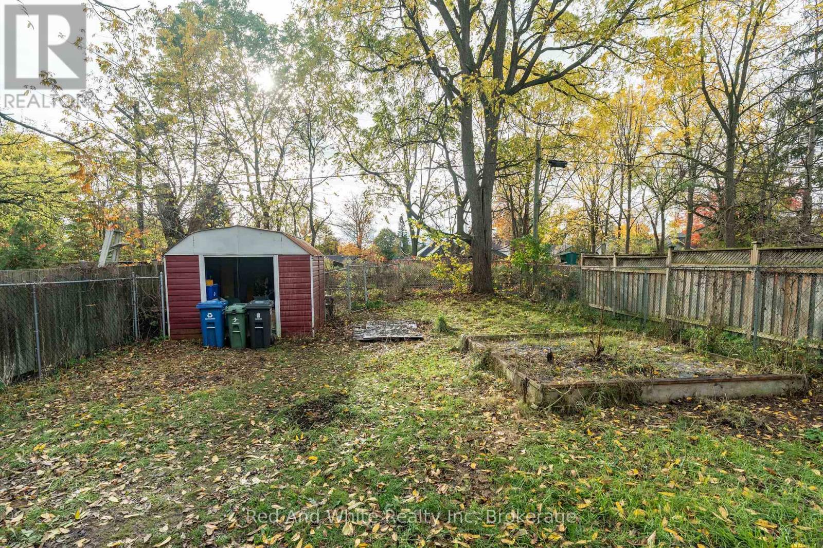 18 Foster Avenue, Guelph, Ontario  N1H 3B3 - Photo 5 - X12479733
