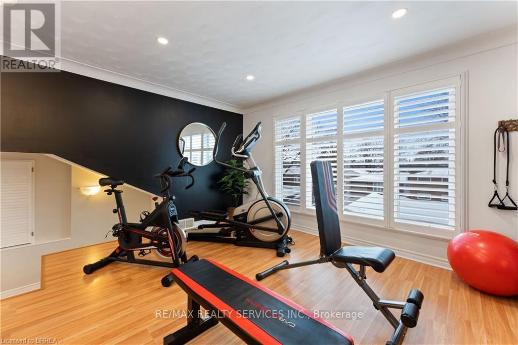 7 Sycamore Drive, Brantford, Ontario  N3R 2M2 - Photo 25 - X12479701