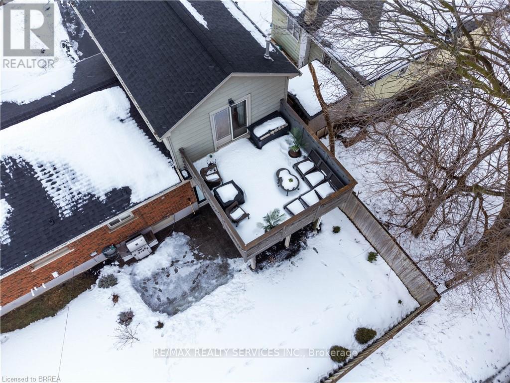 7 Sycamore Drive, Brantford, Ontario  N3R 2M2 - Photo 44 - X12479701