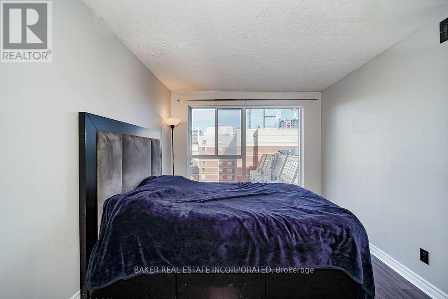932 - 222 The Esplanade, Toronto, Ontario  M5A 4M8 - Photo 16 - C12479711
