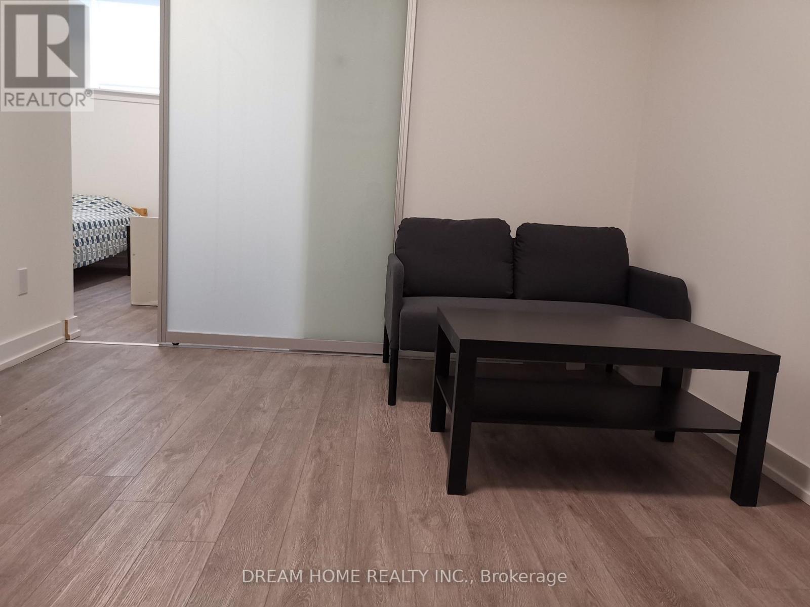 32 - 871 Sheppard Avenue W, Toronto, Ontario  M3H 0E8 - Photo 5 - C12479729