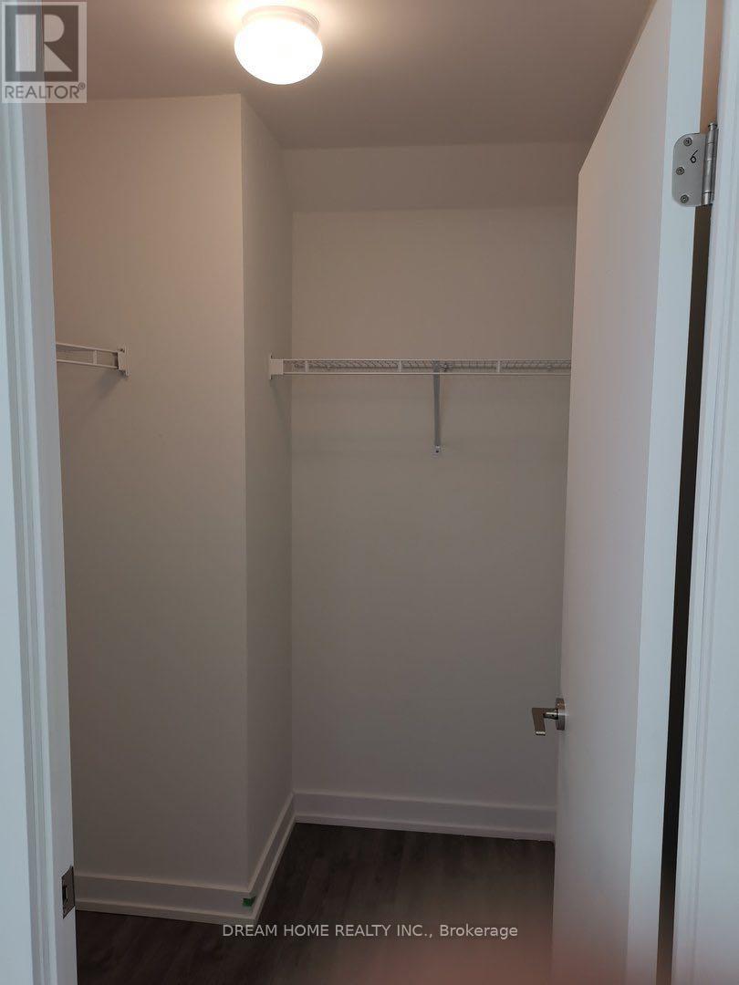 32 - 871 Sheppard Avenue W, Toronto, Ontario  M3H 0E8 - Photo 8 - C12479729
