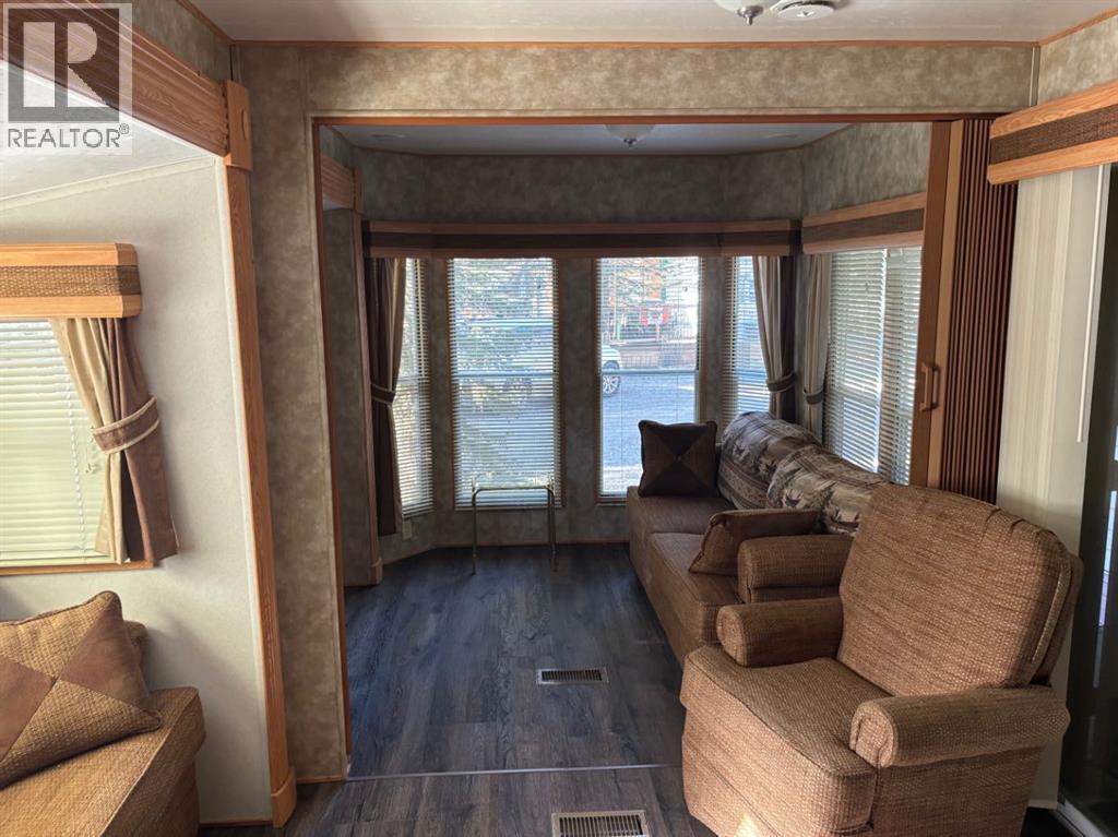 18, 200 4th Ave Sw, Sundre, Alberta  T0M 1X0 - Photo 9 - A2262727