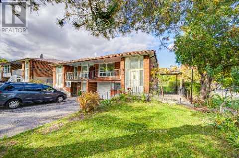 86 Tuscarora Drive, Toronto, Ontario  M2H 2K3 - Photo 3 - C12479665