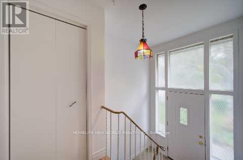 86 Tuscarora Drive, Toronto, Ontario  M2H 2K3 - Photo 6 - C12479665