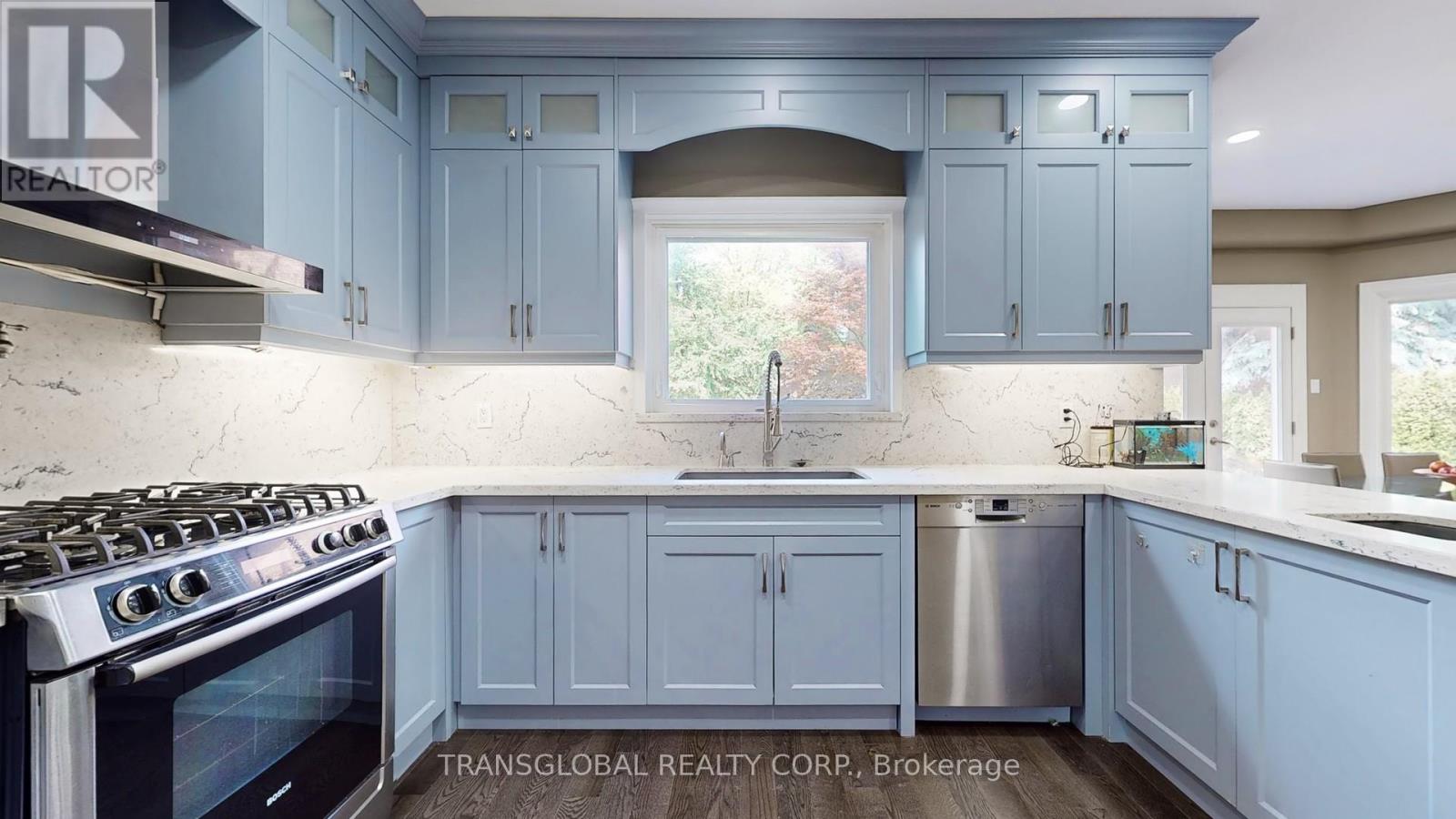 458 Beverley Glen Boulevard, Vaughan, Ontario  L4J 7S2 - Photo 7 - N12479724