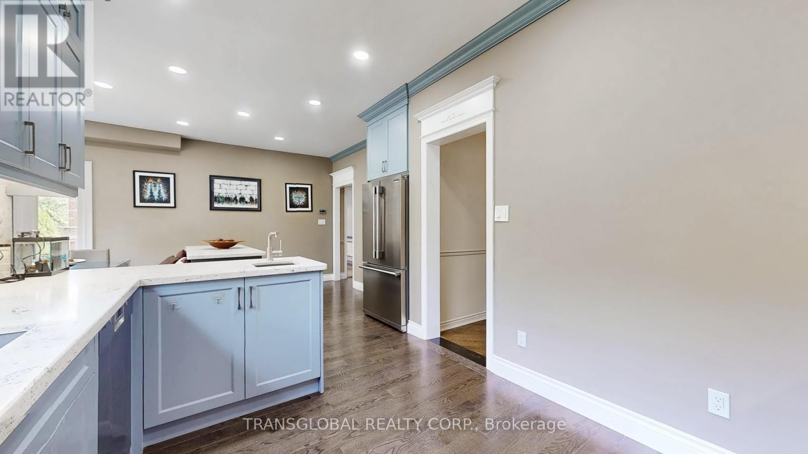 458 Beverley Glen Boulevard, Vaughan, Ontario  L4J 7S2 - Photo 9 - N12479724