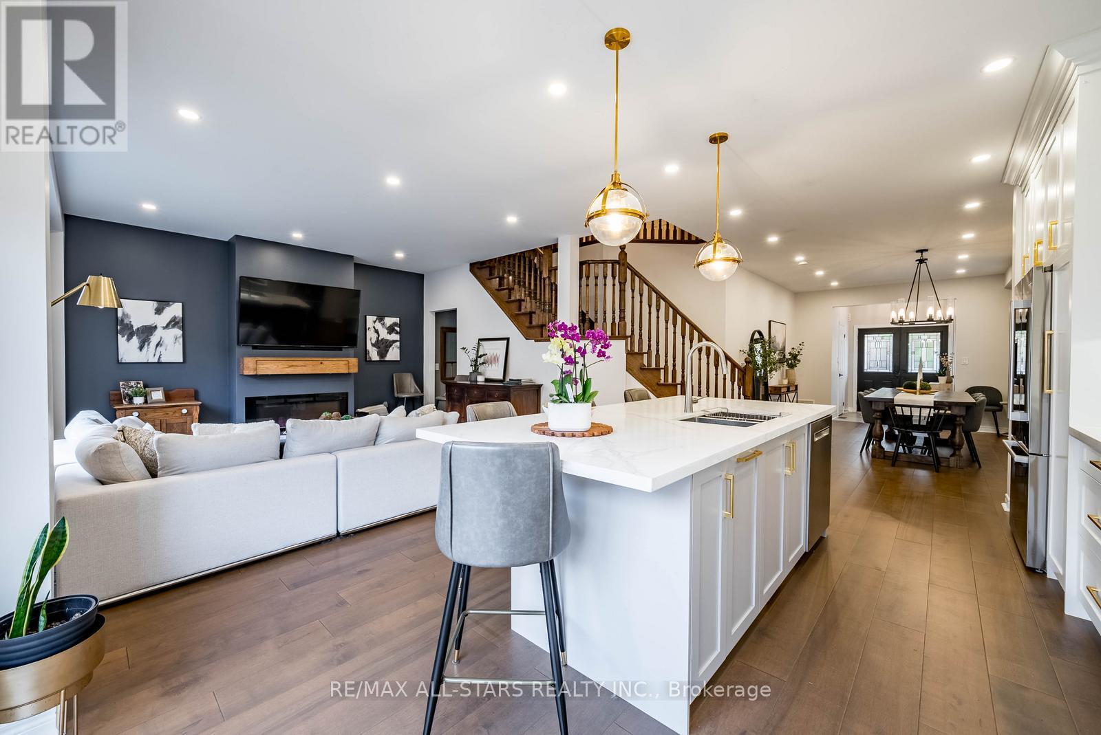 27 Horn Street, Whitchurch-Stouffville, Ontario  L4A 0X9 - Photo 13 - N12479734