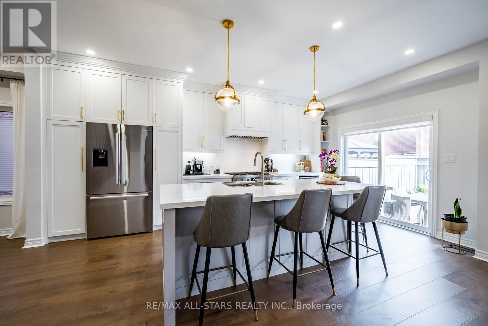 27 Horn Street, Whitchurch-Stouffville, Ontario  L4A 0X9 - Photo 9 - N12479734