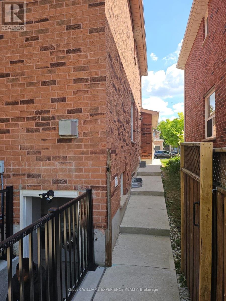 BSMT - 8 GRACE CRESCENT, Barrie, Ontario