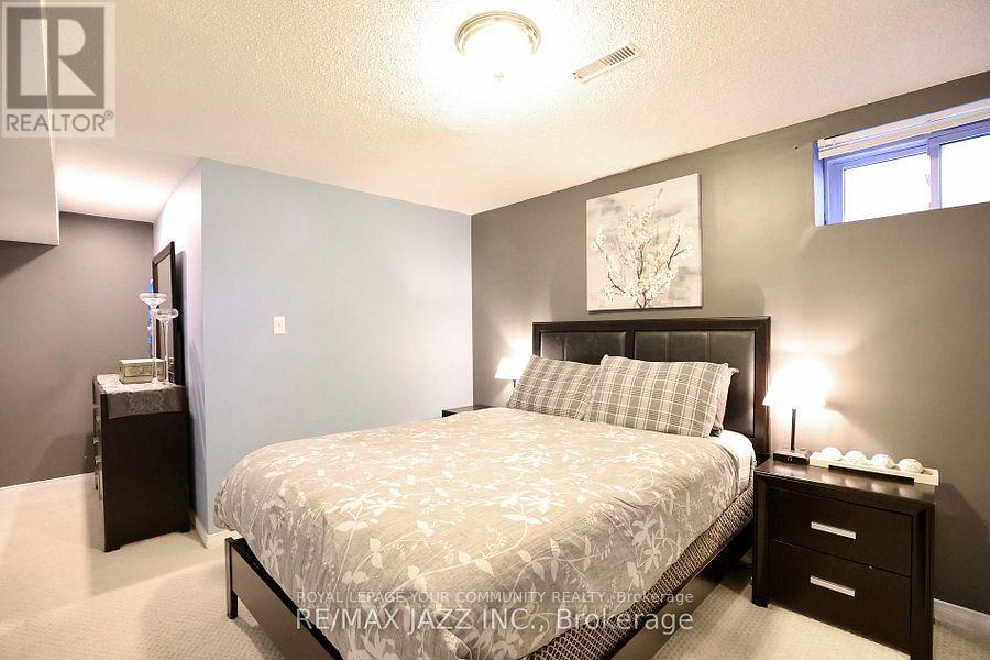 65 Dakin Drive, Ajax, Ontario  L1T 2S5 - Photo 7 - E12461435