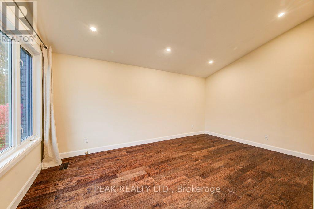92 Brant Avenue, Guelph, Ontario  N1E 1G3 - Photo 11 - X12479713