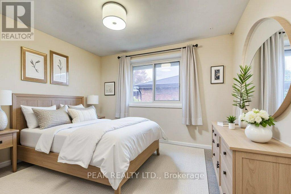 92 Brant Avenue, Guelph, Ontario  N1E 1G3 - Photo 17 - X12479713