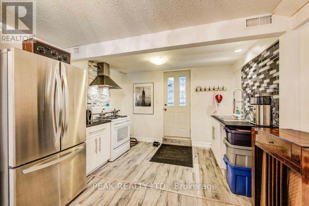 92 Brant Avenue, Guelph, Ontario  N1E 1G3 - Photo 34 - X12479713