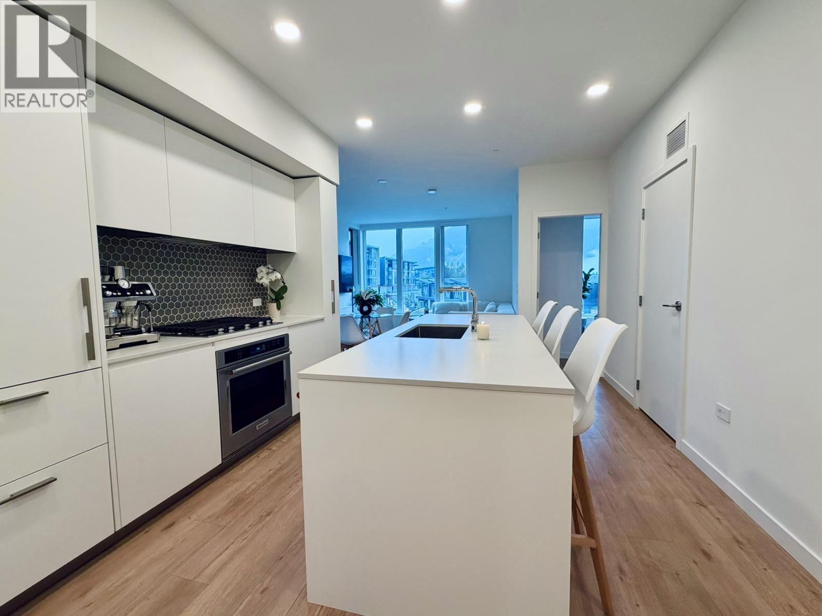 303 1500 Scott Crescent, Squamish, British Columbia  V8B 0J2 - Photo 4 - R3061605