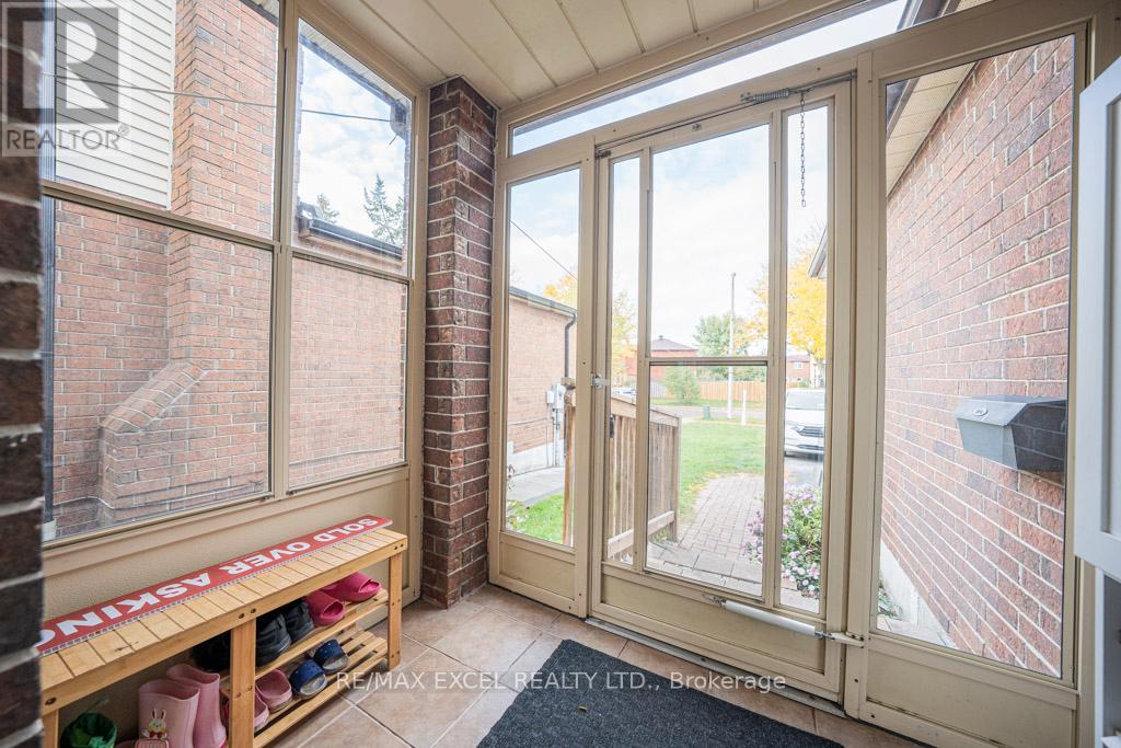 21 Brimstone Crescent, Toronto, Ontario  M1V 3C8 - Photo 35 - E12479740