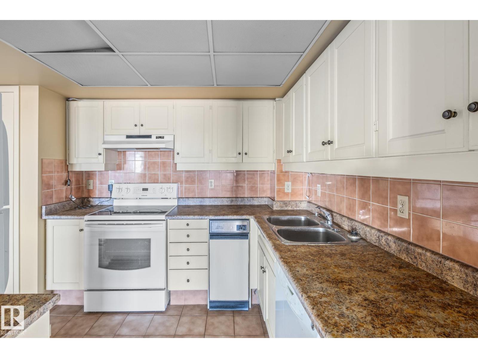 #602 11503 100 Av Nw Nw, Edmonton, Alberta  T5K 2K7 - Photo 19 - E4462446