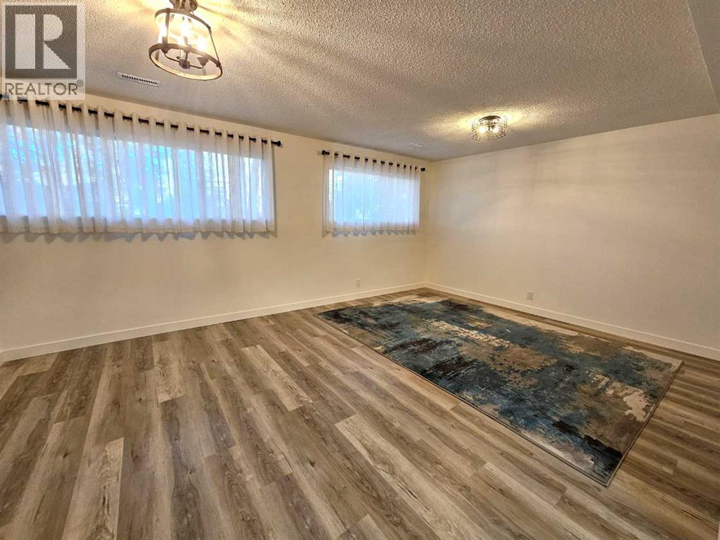 2137 / 2139 53 Avenue Sw, Calgary, Alberta  T3E 1K9 - Photo 5 - A2266302