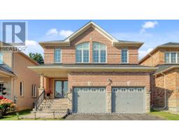 35 OLD ORCHARD CRESCENT, Richmond Hill, Ontario