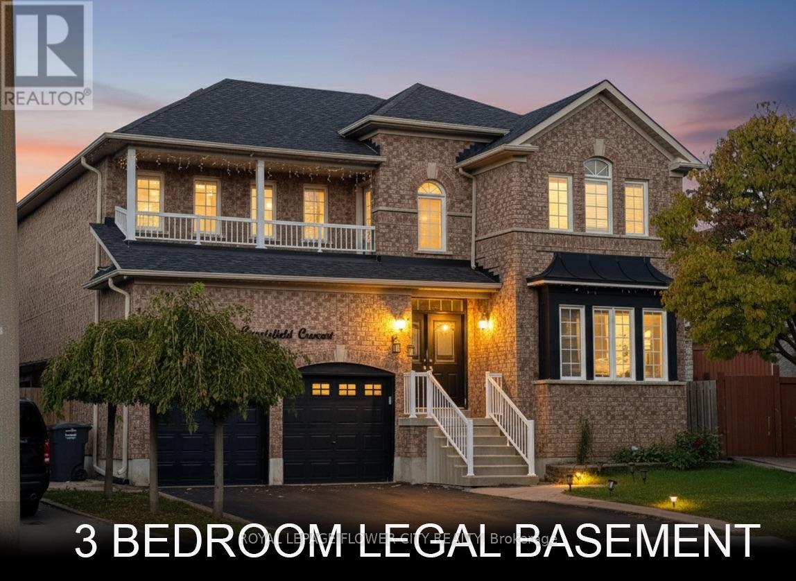 32 COURTSFIELD CRESCENT, Brampton, Ontario