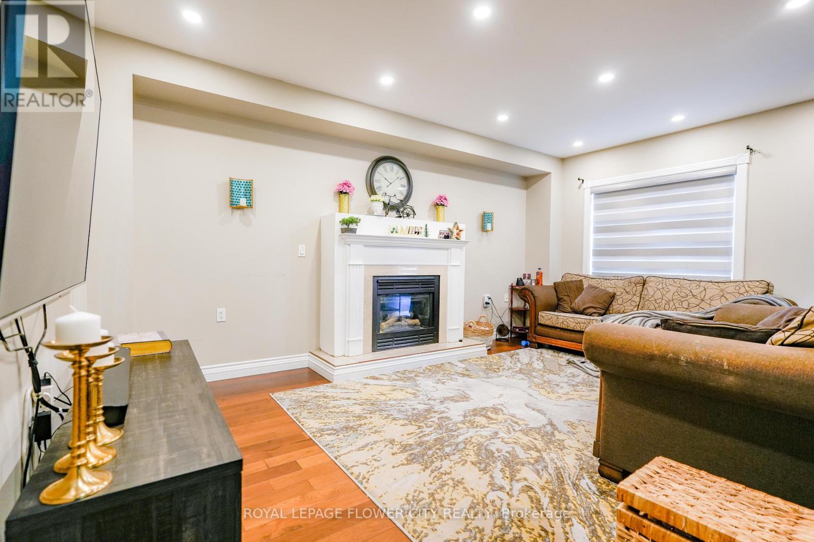 32 Courtsfield Crescent, Brampton, Ontario  L7A 2E2 - Photo 12 - W12476671