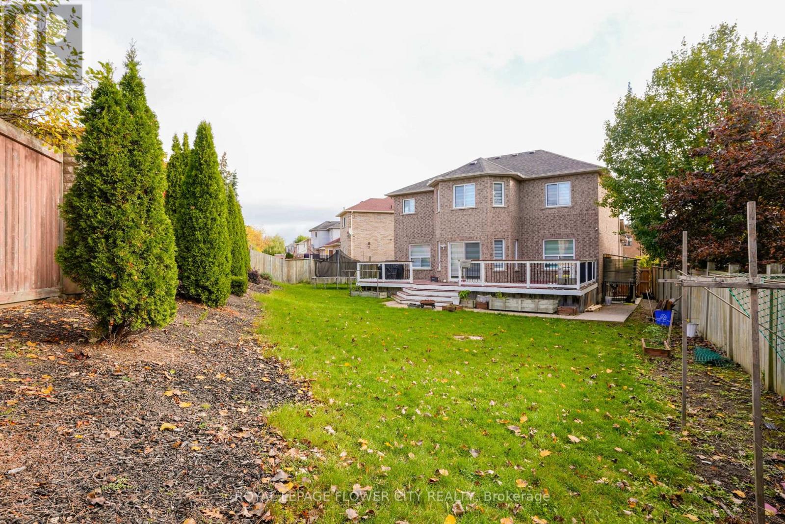32 Courtsfield Crescent, Brampton, Ontario  L7A 2E2 - Photo 44 - W12476671