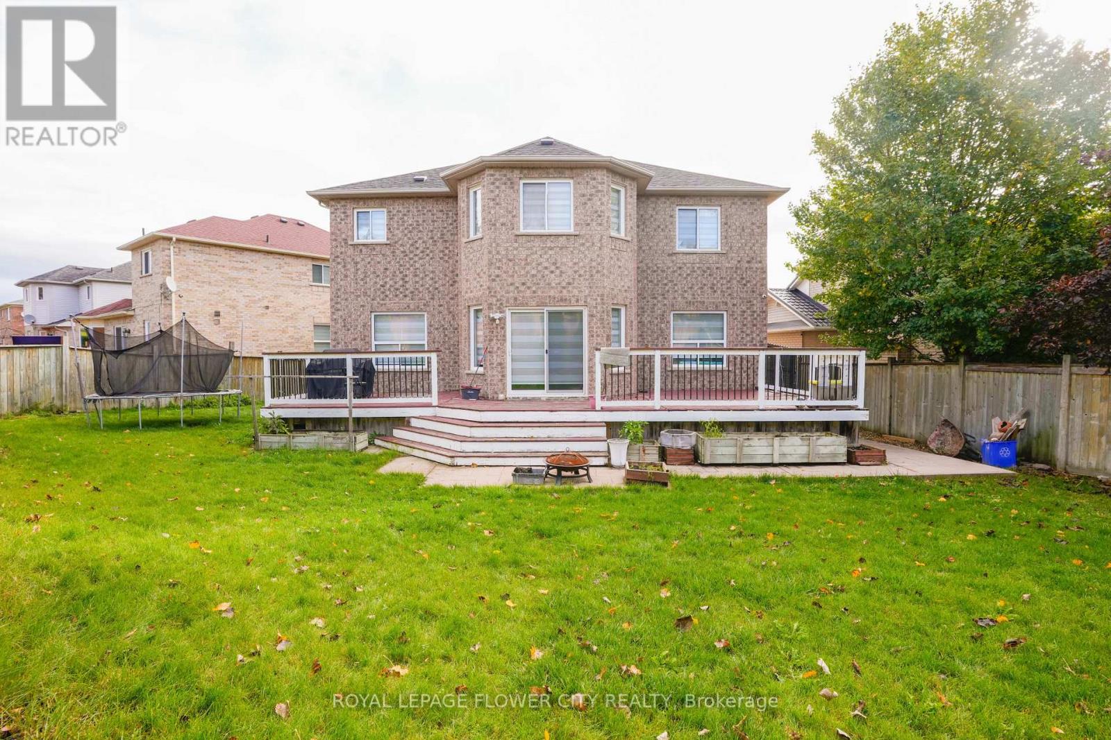 32 Courtsfield Crescent, Brampton, Ontario  L7A 2E2 - Photo 46 - W12476671