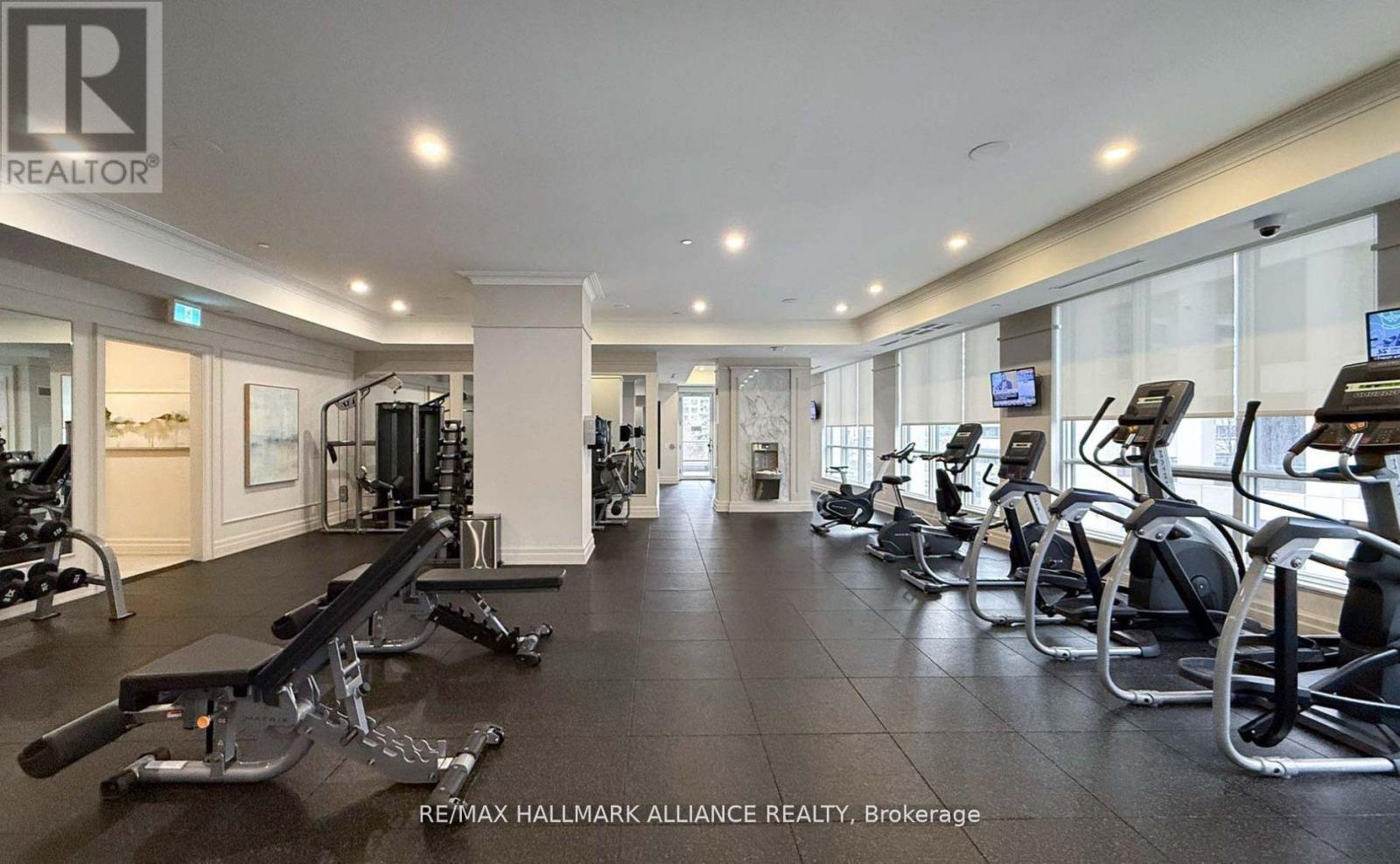 1209 - 36 Elm Drive W, Mississauga, Ontario  L5B 0N3 - Photo 24 - W12479745
