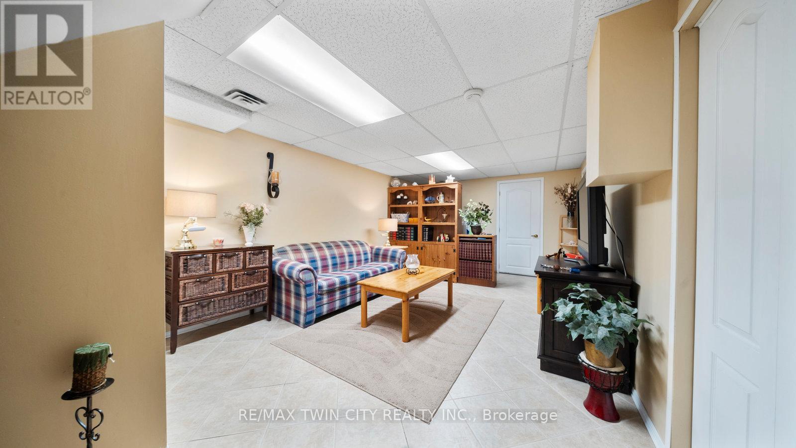 42 Palm Crescent, Brantford, Ontario  N3R 5G2 - Photo 29 - X12479744