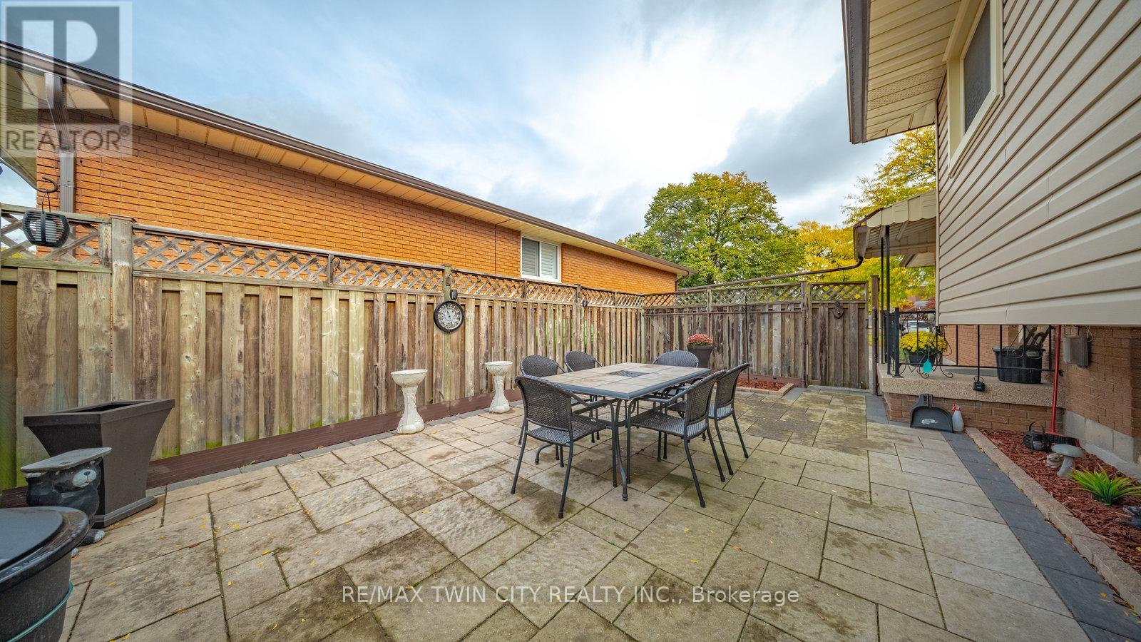 42 Palm Crescent, Brantford, Ontario  N3R 5G2 - Photo 36 - X12479744