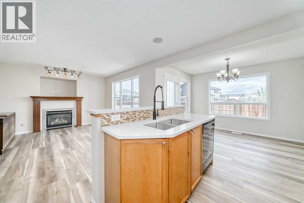 106 Saddletree Drive Ne, Calgary, Alberta  T3J 4W9 - Photo 6 - A2256724