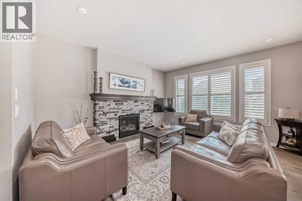 226 West Grove Point Sw, Calgary, Alberta  T3H 1Y7 - Photo 3 - A2266460