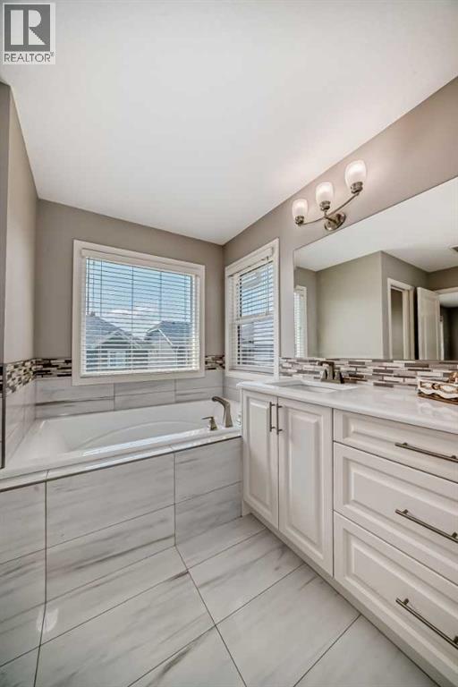 226 West Grove Point Sw, Calgary, Alberta  T3H 1Y7 - Photo 29 - A2266460