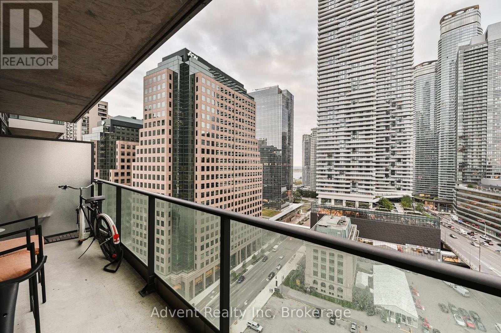 1902 - 33 Bay Street, Toronto, Ontario  M5J 2Z3 - Photo 14 - C12479766
