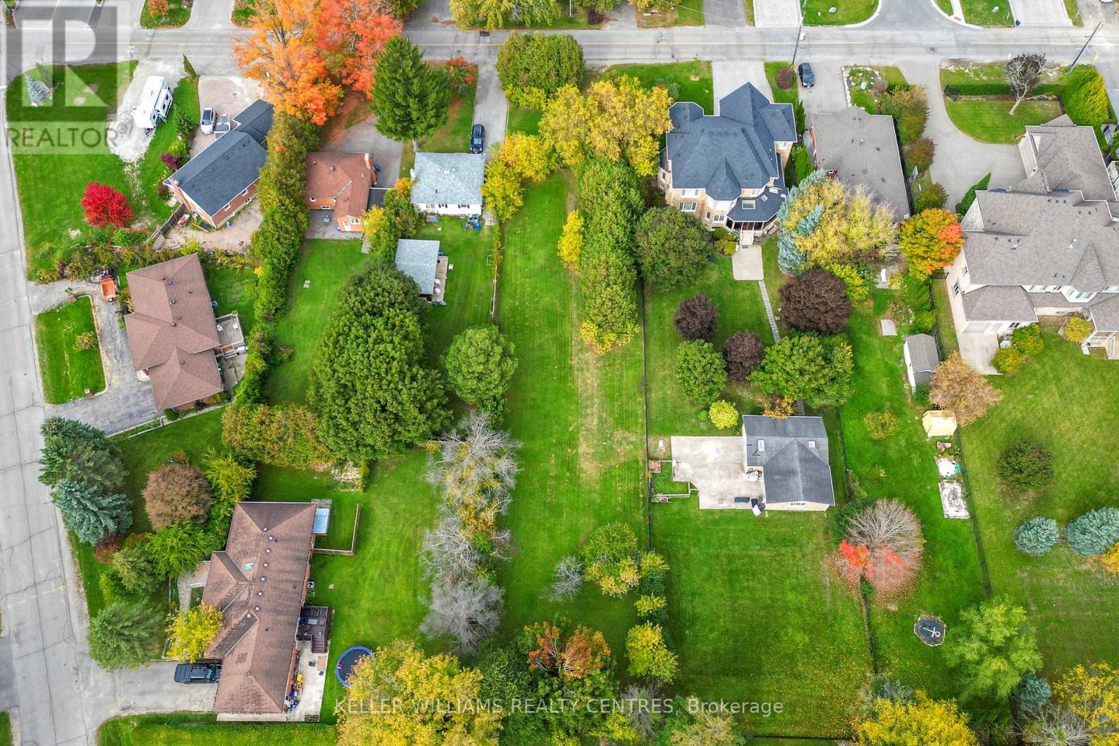 39 Maple Grove Avenue, Richmond Hill, Ontario  L4E 2V1 - Photo 2 - N12479748