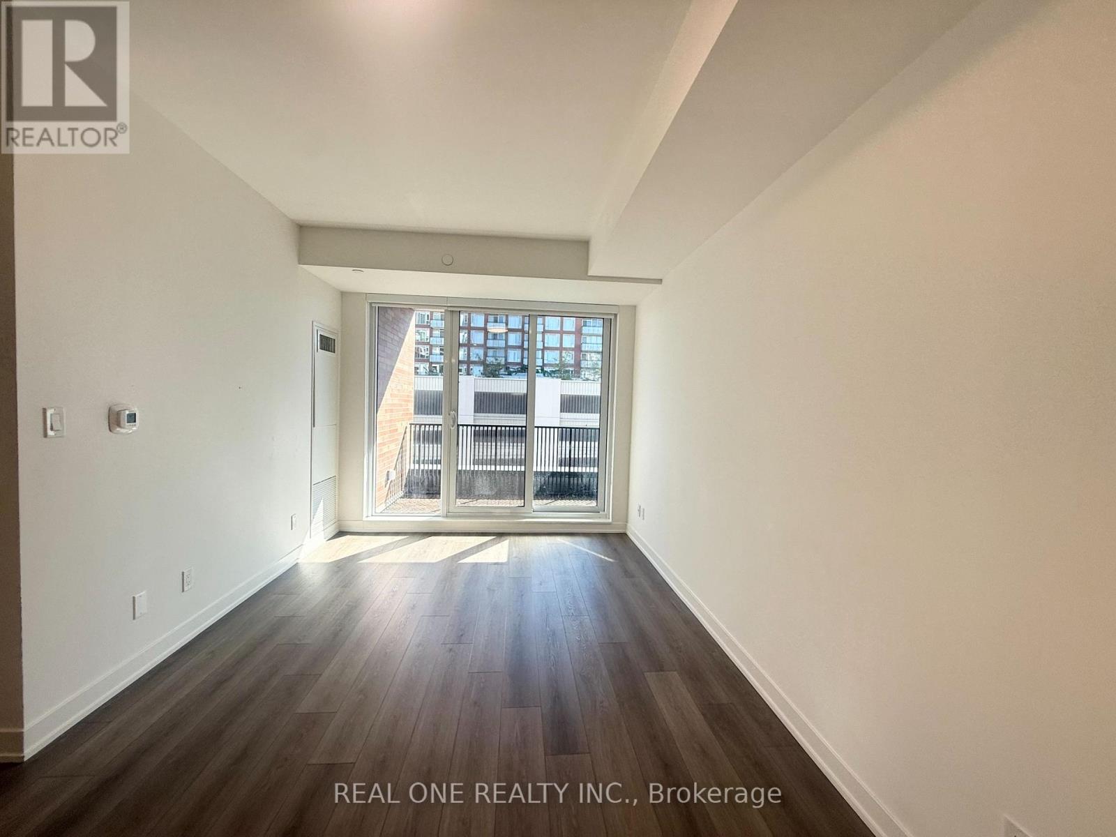 C802 - 38 Simcoe Promenade, Markham, Ontario  L6G 0H7 - Photo 3 - N12479750